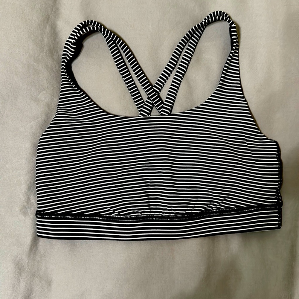 Lululemon sports bra, size small.
